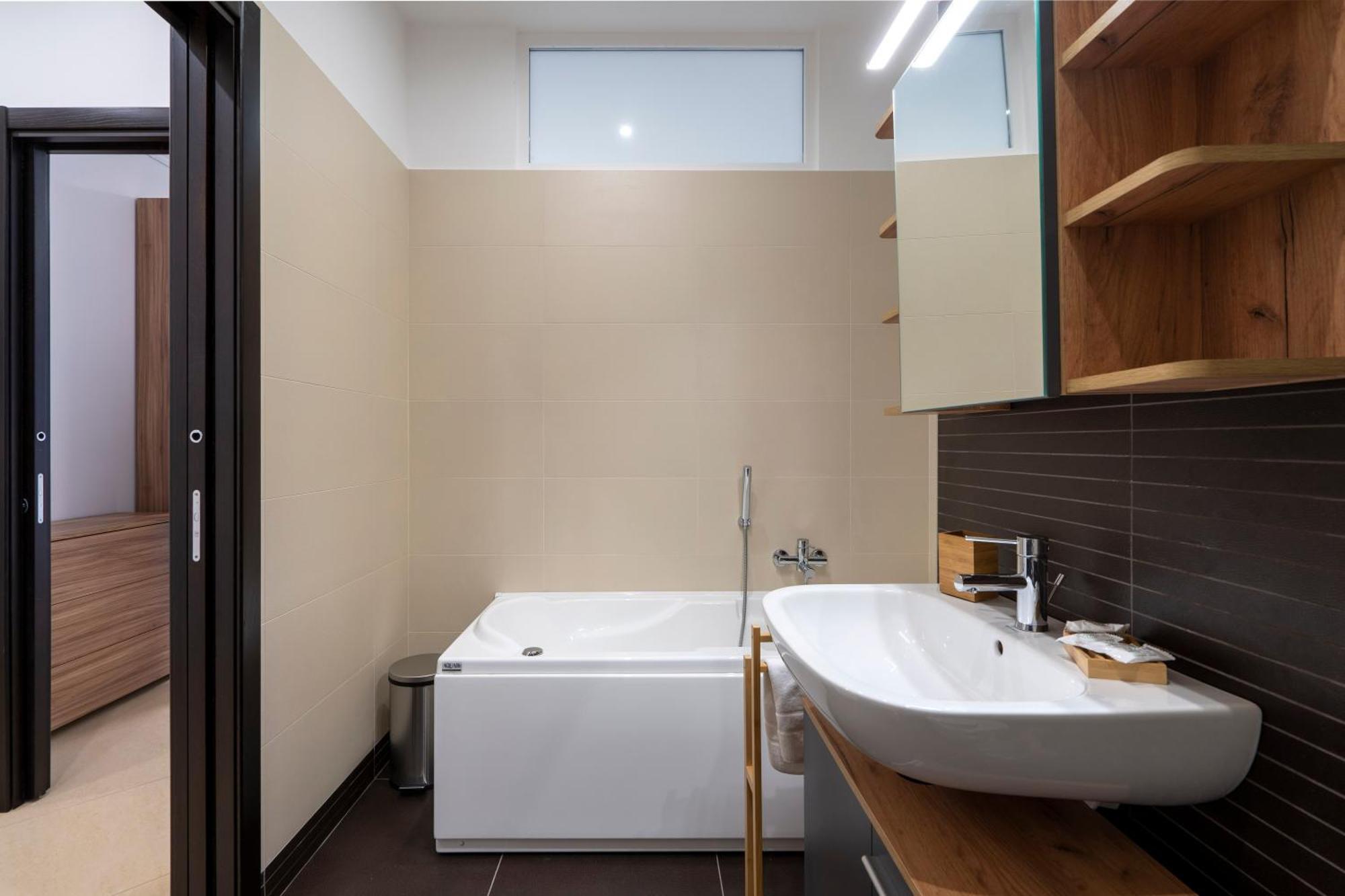 Boscoincitta Apt With Garage And Whirlpool Tub Bari Exterior foto